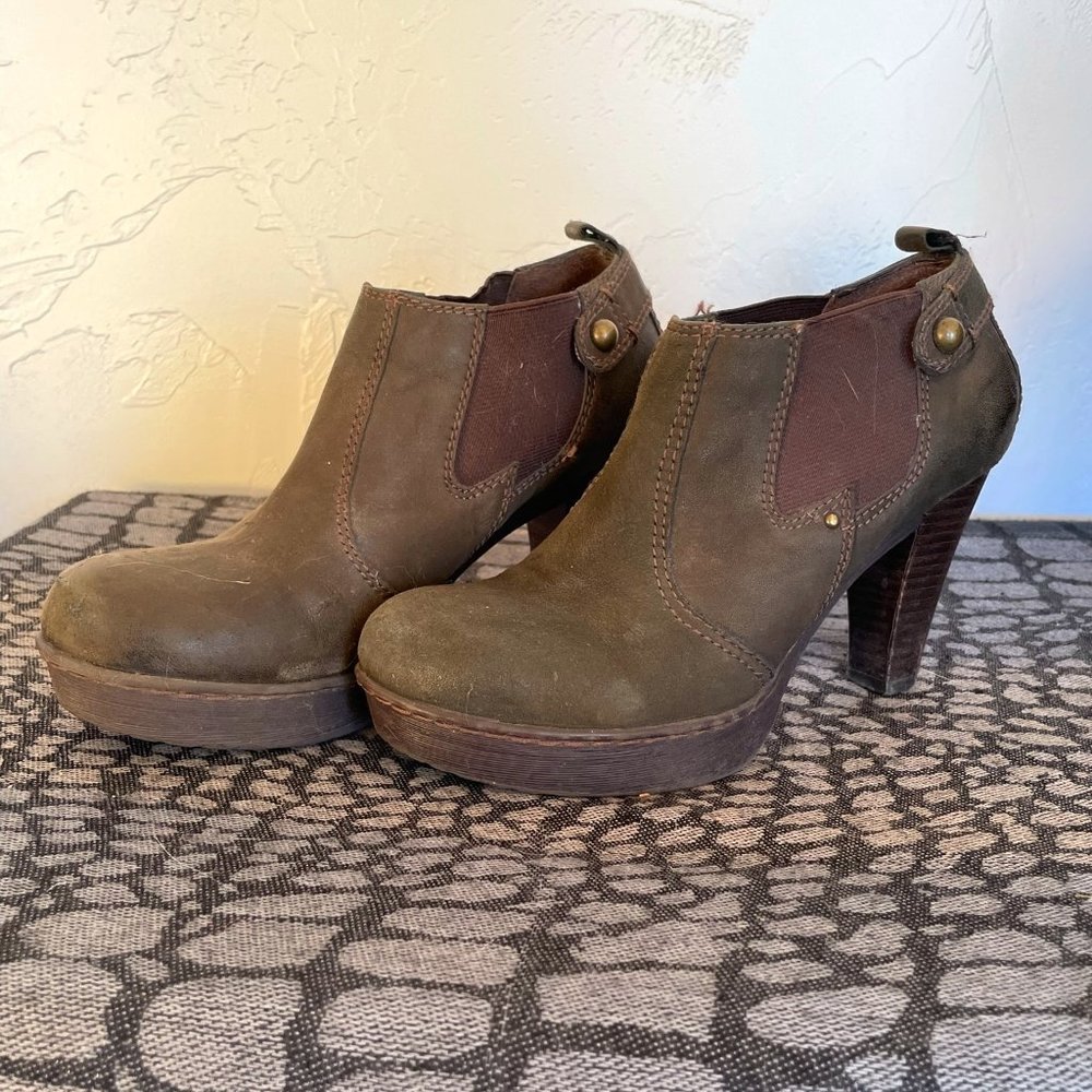 Nicole Ankle Bootie, Platform w stacked heel, Brown nubuck, sz 6.5
